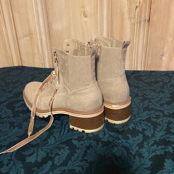 Crown Vintage Lace Up Boots - Picture 2 of 5